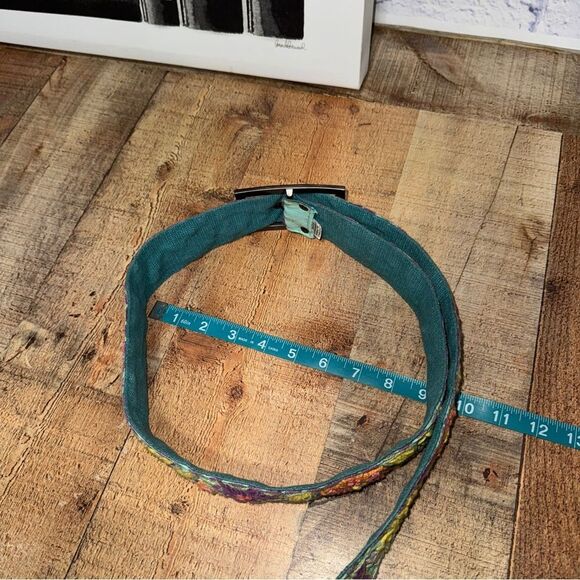 Beautiful wide embroidered belt - Picture 5 of 7